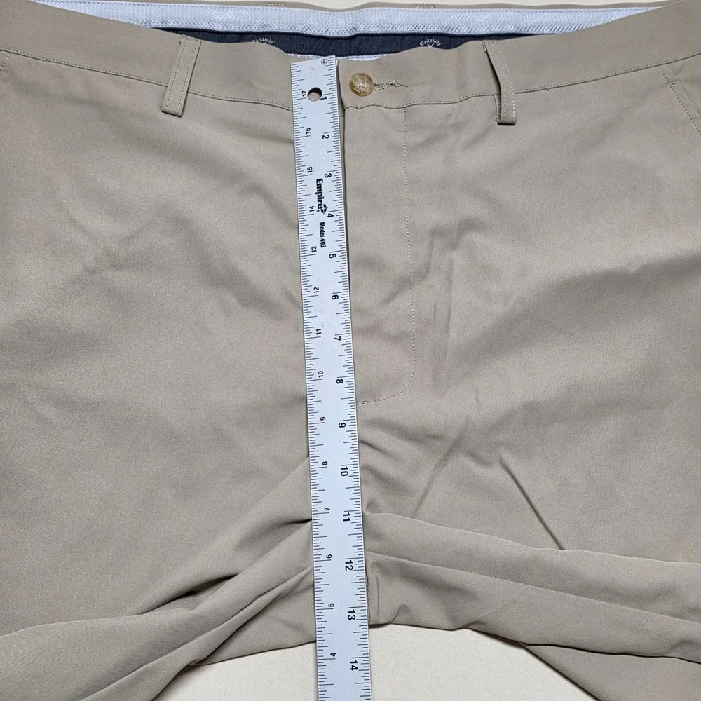 Callaway Men Khaki Golf Shorts Size 38 Flat Front Performance Beige/Tan Relax